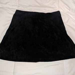 Black sued Brandy Melville Skater Skirt